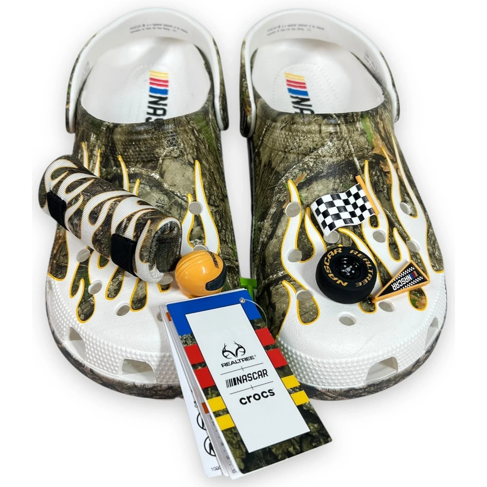 Crocs NASCAR Classic Clogs Realtree Camo Jibbitz Men 5/Women 7 Shoes New